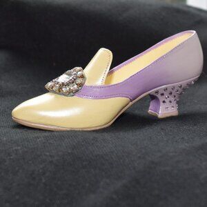 Vintage Just The Right Shoe "Jeweled Heel Pump" Figurine NEW